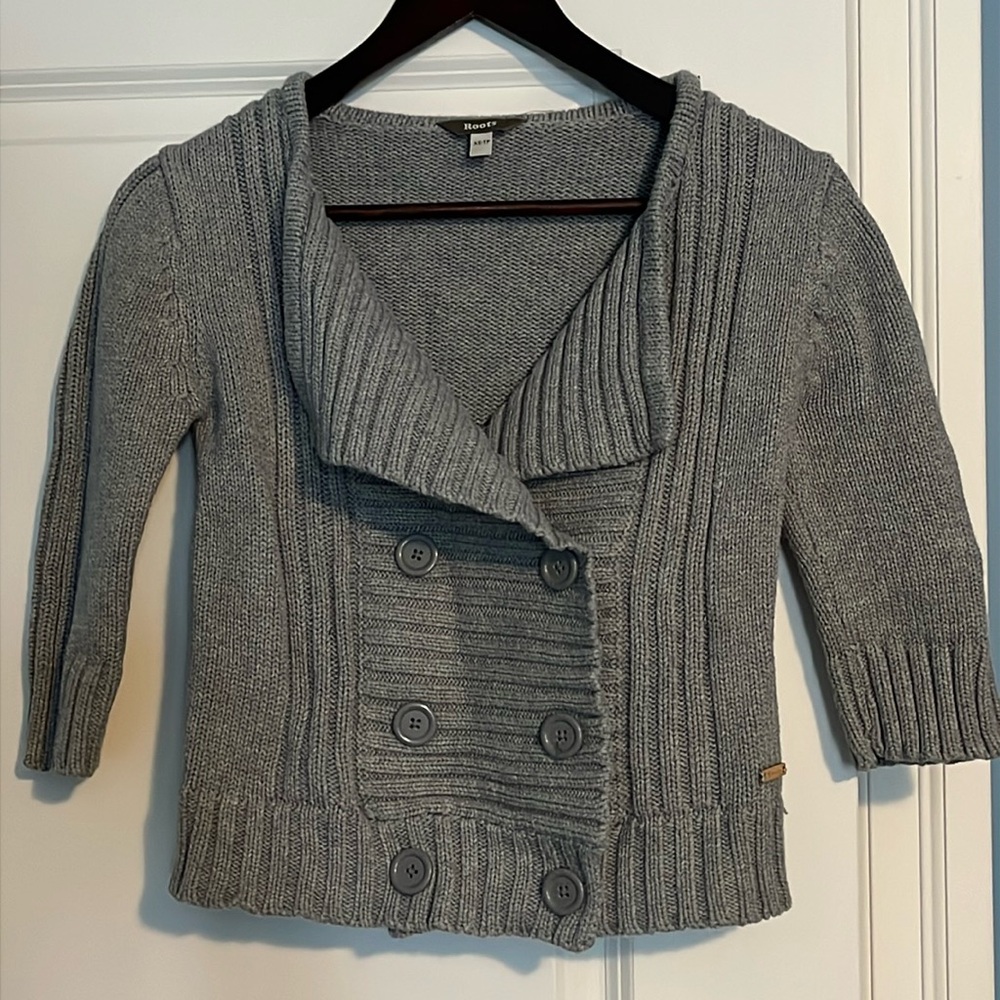 Women’s Roots knit sweater with button closure